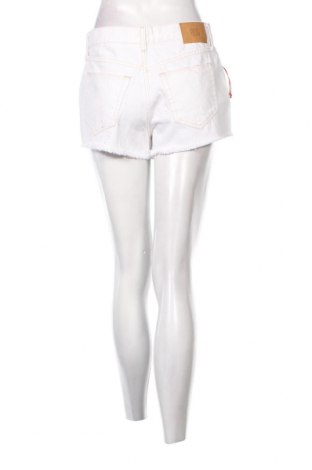 Pantaloni scurți de femei BDG, Mărime M, Culoare Alb, Preț 21,32 Lei