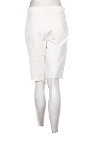Дамски къс панталон Camaieu, Размер M, Цвят Бял, Цена 8,99 лв.