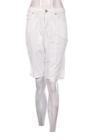 Дамски къс панталон Casa Blanca, Размер M, Цвят Бял, Цена 6,46 лв.