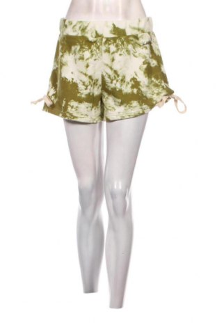 Γυναικείο κοντό παντελόνι Kendall & Kylie, Μέγεθος M, Χρώμα Πολύχρωμο, Τιμή 4,73 €