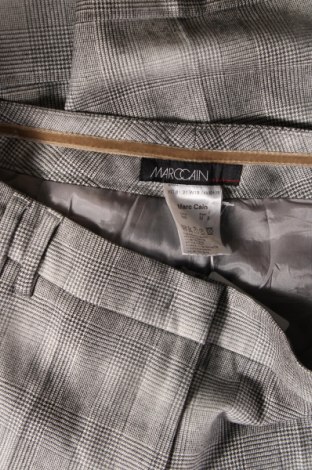 Дамски къс панталон Marc Cain, Размер M, Цвят Многоцветен, Цена 64,00 лв.