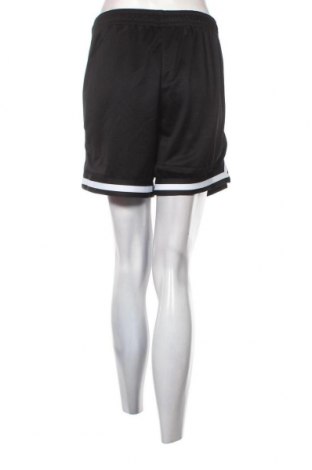 Дамски къс панталон Urban Classics, Размер 3XL, Цвят Черен, Цена 8,40 лв.