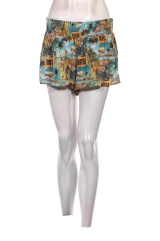 Γυναικείο κοντό παντελόνι Urban Outfitters, Μέγεθος XL, Χρώμα Πολύχρωμο, Τιμή 11,50 €