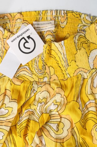 Damen Shorts Urban Outfitters, Größe XS, Farbe Gelb, Preis 3,71 €