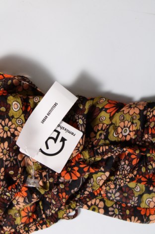 Дамски къс панталон Urban Outfitters, Размер L, Цвят Многоцветен, Цена 8,64 лв.