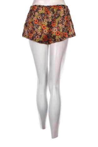 Damen Shorts Urban Outfitters, Größe S, Farbe Mehrfarbig, Preis 4,45 €