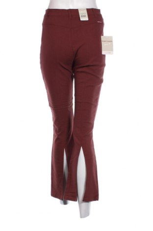 Pantaloni de femei Bram's Paris, Mărime M, Culoare Roșu, Preț 23,61 Lei