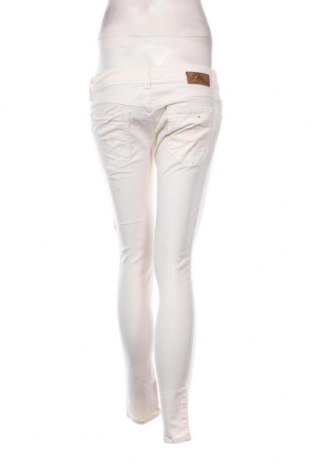 Γυναικείο παντελόνι Imperial, Μέγεθος M, Χρώμα Εκρού, Τιμή 2,73 €