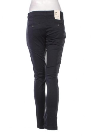 Pantaloni de femei Pepe Jeans, Mărime M, Culoare Albastru, Preț 480,26 Lei