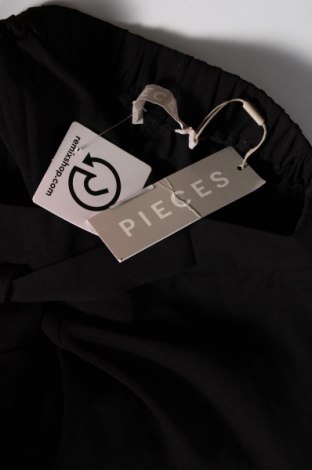Дамски панталон Pieces, Размер XS, Цвят Черен, Цена 11,34 лв.