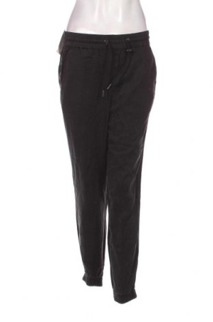 Дамски панталон Pull&Bear, Размер S, Цвят Сив, Цена 14,72 лв.