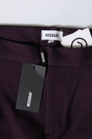 Damskie spodnie Weekday, Rozmiar XL, Kolor Fioletowy, Cena 45,90 zł