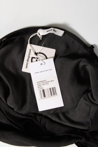 Γυναικείο αμάνικο μπλουζάκι About You, Μέγεθος M, Χρώμα Μαύρο, Τιμή 13,92 €