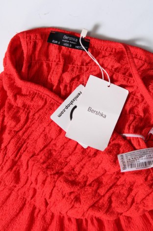 Γυναικείο αμάνικο μπλουζάκι Bershka, Μέγεθος S, Χρώμα Κόκκινο, Τιμή 3,46 €