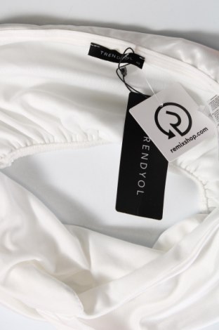 Γυναικείο αμάνικο μπλουζάκι Trendyol, Μέγεθος M, Χρώμα Λευκό, Τιμή 2,99 €
