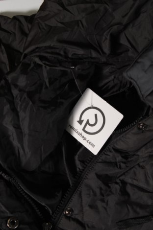 Dámska bunda , Veľkosť M, Farba Čierna, Cena  5,59 €