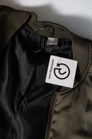 Γυναικείο μπουφάν H&M Divided, Μέγεθος L, Χρώμα Πράσινο, Τιμή 10,09 €