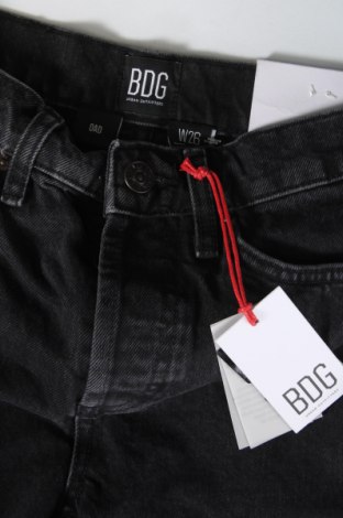 Pantaloni scurți de bărbați BDG, Mărime XS, Culoare Negru, Preț 190,79 Lei