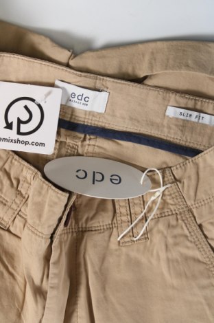 Pantaloni scurți de bărbați Edc By Esprit, Mărime S, Culoare Bej, Preț 190,79 Lei