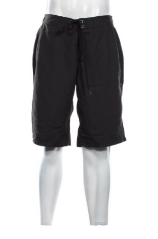 Мъжки къс панталон Urban Classics, Размер M, Цвят Черен, Цена 54,00 лв.