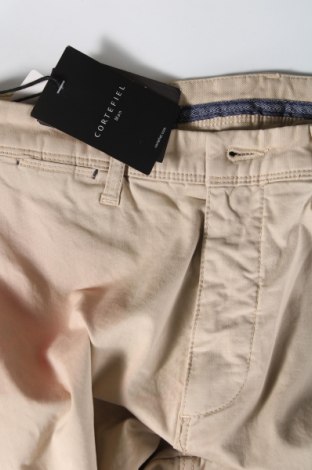 Мъжки панталон Cortefiel, Размер M, Цвят Екрю, Цена 10,44 лв.