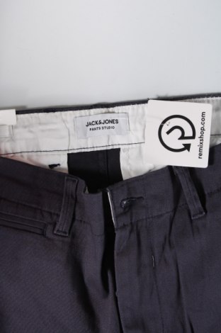 Pantaloni de bărbați Jack & Jones, Mărime M, Culoare Gri, Preț 26,97 Lei