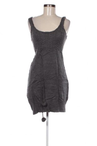 Kleid ONLY, Größe M, Farbe Grau, Preis 2,51 €