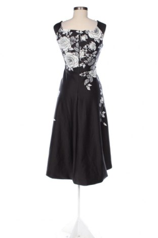 Kleid Rinascimento, Größe S, Farbe Schwarz, Preis 105,15 €