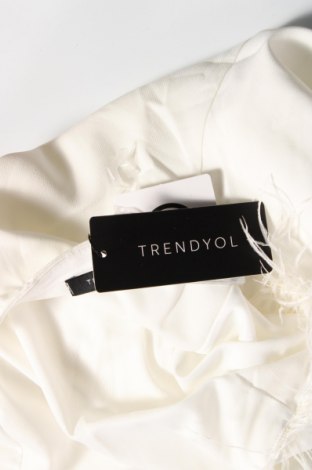 Kleid Trendyol, Größe M, Farbe Weiß, Preis 68,04 €