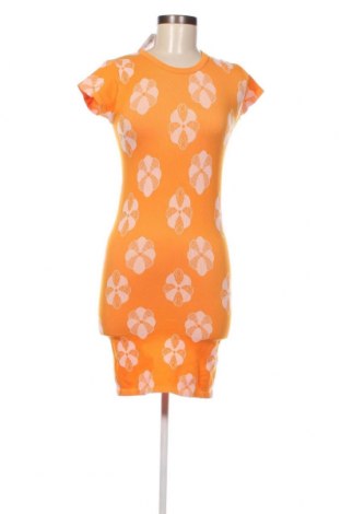 Рокля Urban Outfitters, Размер M, Цвят Оранжев, Цена 11,22 лв.