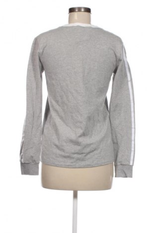 Damen Shirt Adidas Originals, Größe S, Farbe Grau, Preis 15,99 €