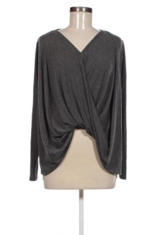 Damen Shirt B.Young, Größe S, Farbe Grau, Preis 4,99 €