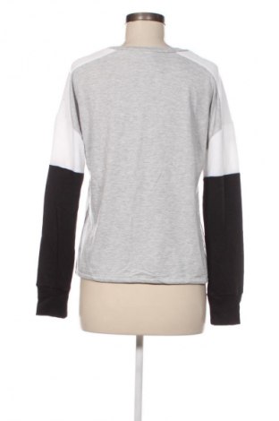 Damen Shirt No Boundaries, Größe L, Farbe Grau, Preis € 6,99