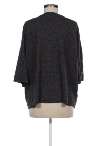 Damen Shirt Zara Trafaluc, Größe L, Farbe Grau, Preis € 13,99