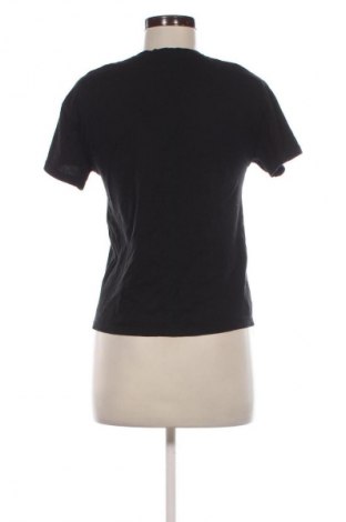 Γυναικείο t-shirt Bershka, Μέγεθος S, Χρώμα Μαύρο, Τιμή 9,00 €