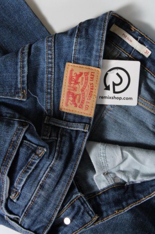 Дамски дънки Levi's, Размер L, Цвят Син, Цена 37,99 лв.