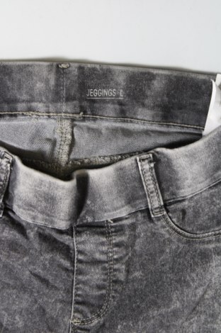 Damen Jeans, Größe L, Farbe Grau, Preis € 9,49