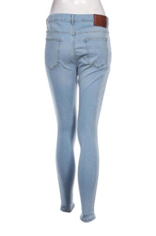 Damskie jeansy Bee Inspired, Rozmiar S, Kolor Niebieski, Cena 46,99 zł