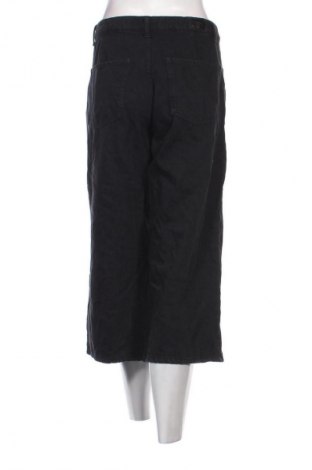 Blugi de femei Bershka, Mărime S, Culoare Negru, Preț 52,99 Lei