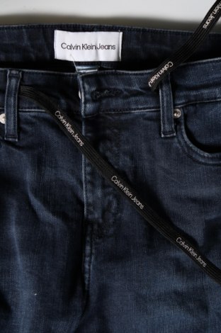 Γυναικείο Τζίν Calvin Klein Jeans, Μέγεθος M, Χρώμα Μπλέ, Τιμή 33,99 €