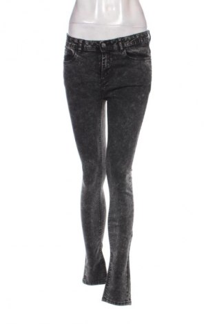 Damen Jeans Cropp, Größe M, Farbe Grau, Preis € 14,99