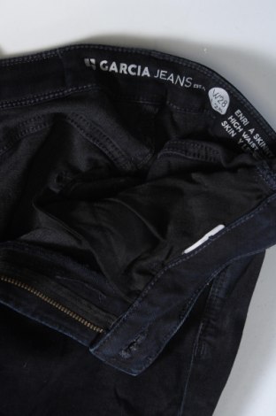 Γυναικείο Τζίν Garcia Jeans, Μέγεθος S, Χρώμα Μπλέ, Τιμή 10,99 €