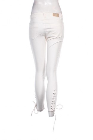 Damen Jeans Promod, Größe M, Farbe Weiß, Preis € 13,99