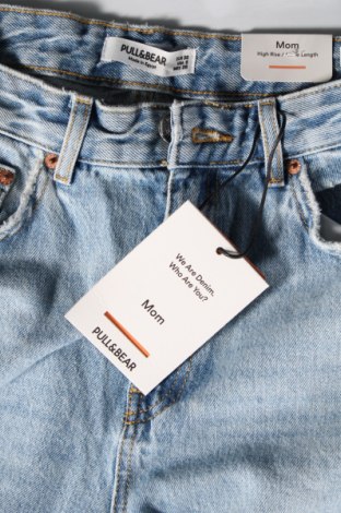 Γυναικείο Τζίν Pull&Bear, Μέγεθος M, Χρώμα Μπλέ, Τιμή 16,99 €