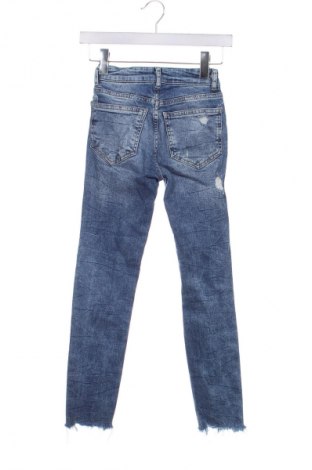 Damskie jeansy Stradivarius, Rozmiar XXS, Kolor Czarny, Cena 46,99 zł