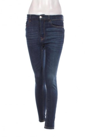 Damen Jeans Stradivarius, Größe S, Farbe Blau, Preis € 9,49