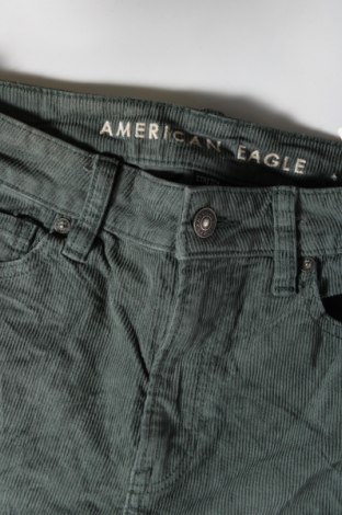 Pantaloni de velvet de femei American Eagle, Mărime M, Culoare Verde, Preț 55,99 Lei