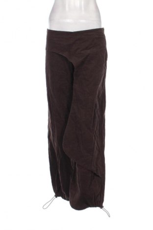 Pantaloni de velvet de femei Cache Cache, Mărime M, Culoare Maro, Preț 51,99 Lei