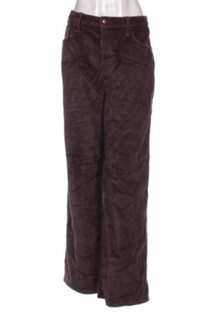 Pantaloni de velvet de femei Universal Thread, Mărime XXL, Culoare Maro, Preț 52,99 Lei