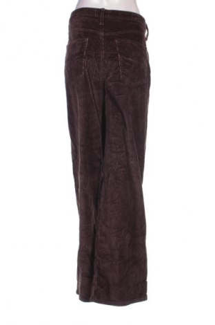 Pantaloni de velvet de femei Universal Thread, Mărime XXL, Culoare Maro, Preț 52,99 Lei